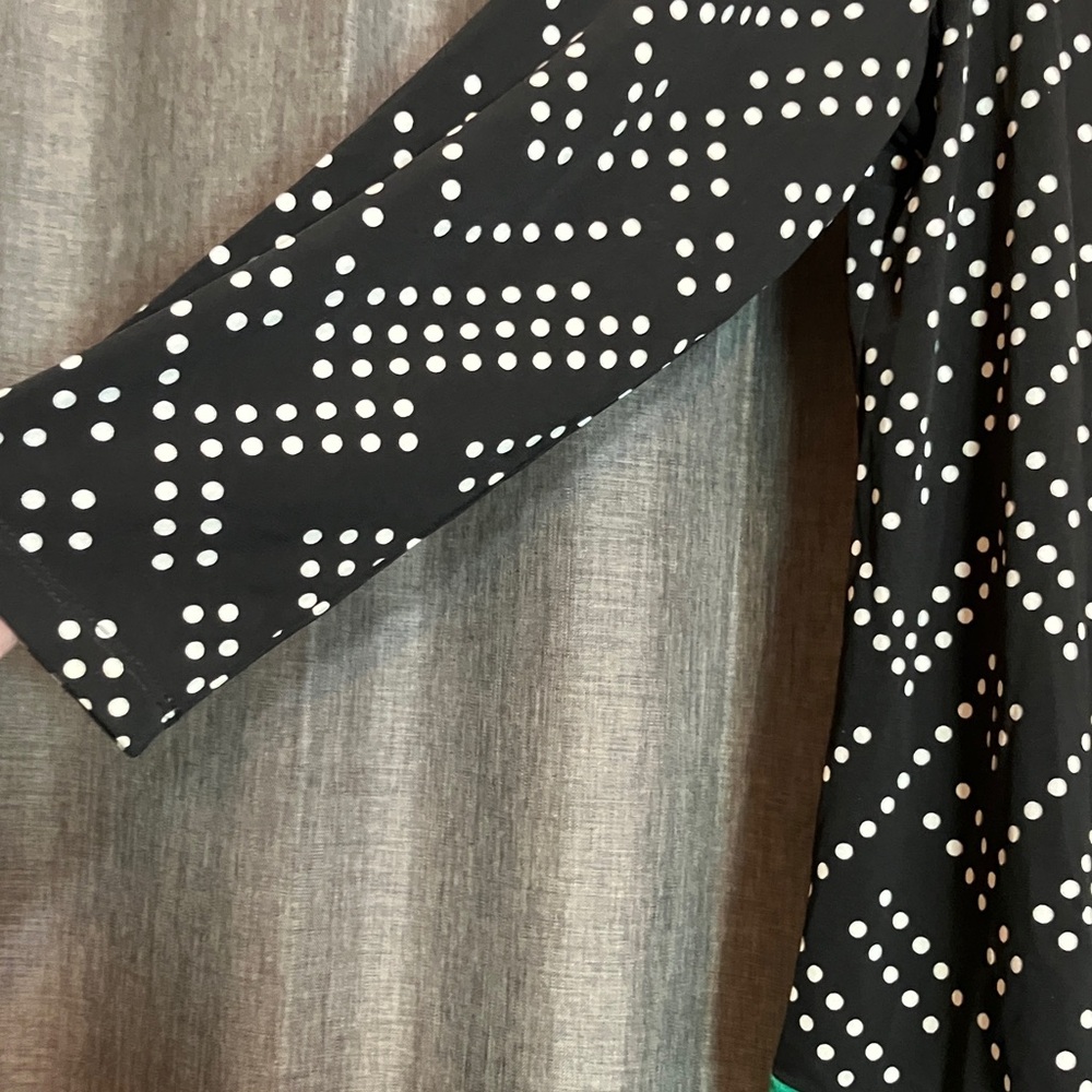 Roz & Ali Black and Teal Patterned Blouse - Picture 4 of 6